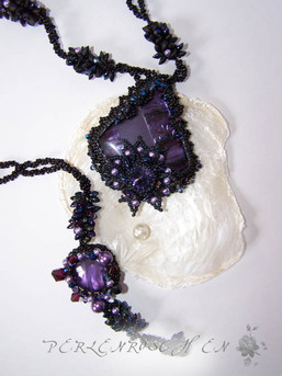 Perlenröschen, Beading, Dark violet; Peyote, Spiral-Rope,